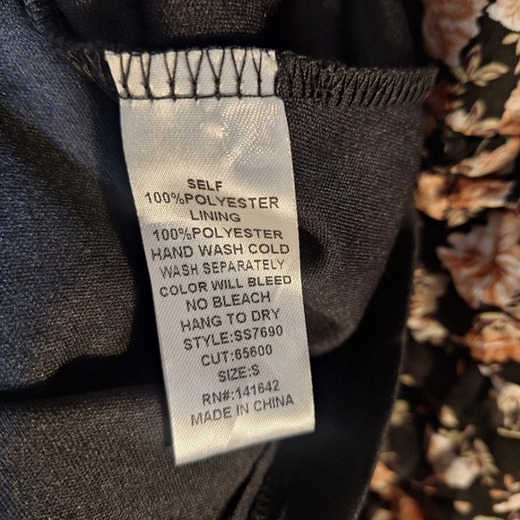 Fab'rik Small Black Floral Long Sleeve Ruched Dress - Picture 8 of 8